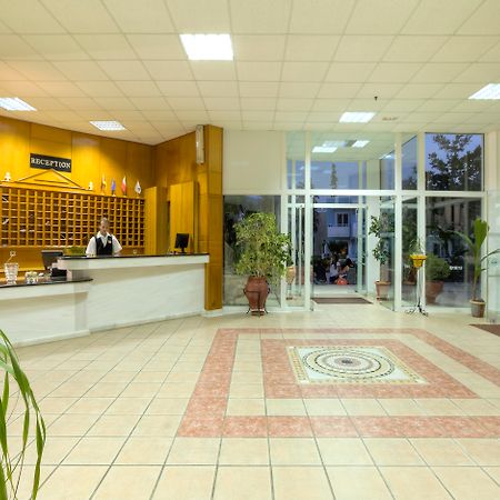 Corali Hotel Тігакі Екстер'єр фото