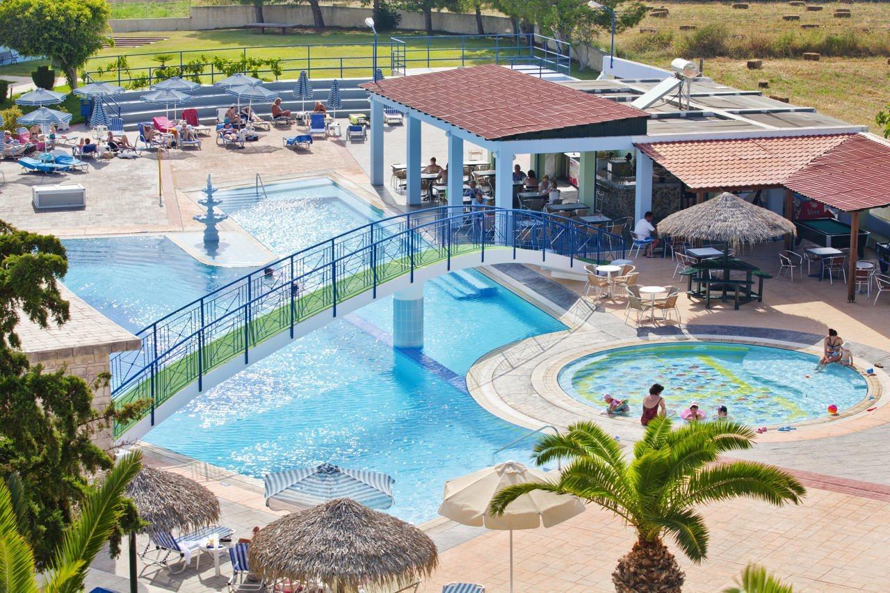 Corali Hotel Тігакі Екстер'єр фото