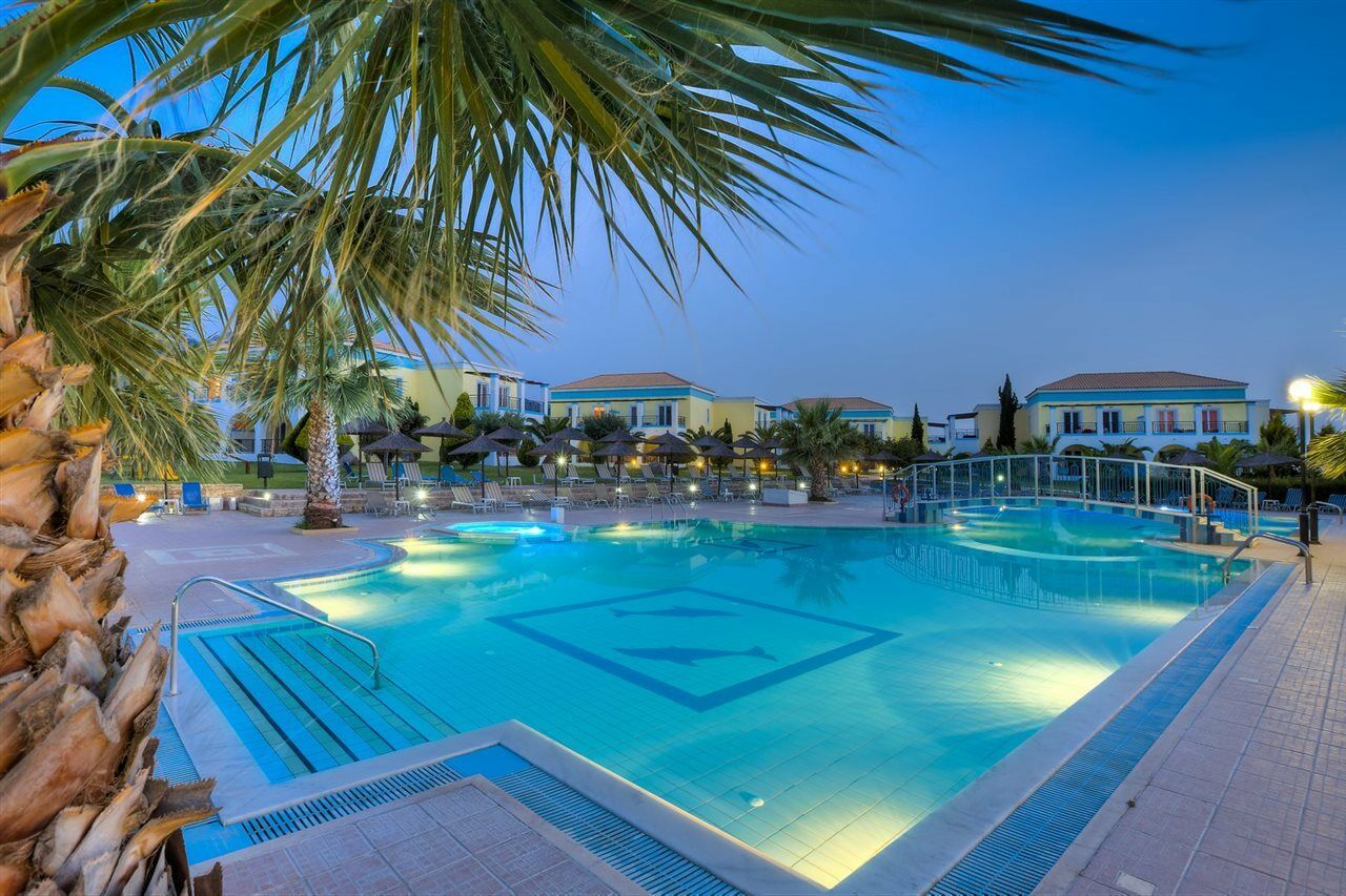 Corali Hotel Тігакі Екстер'єр фото